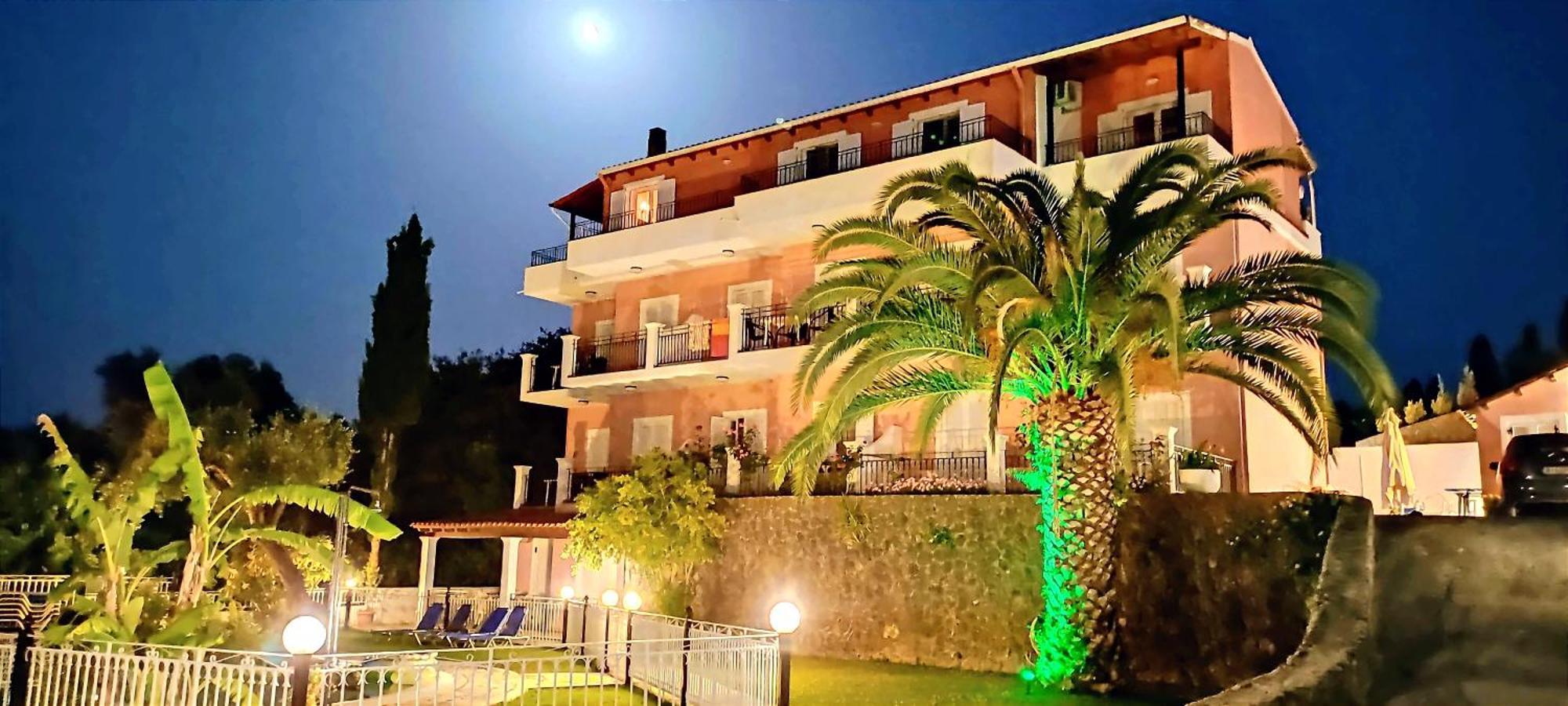 Thomas Apartments Дассия Экстерьер фото