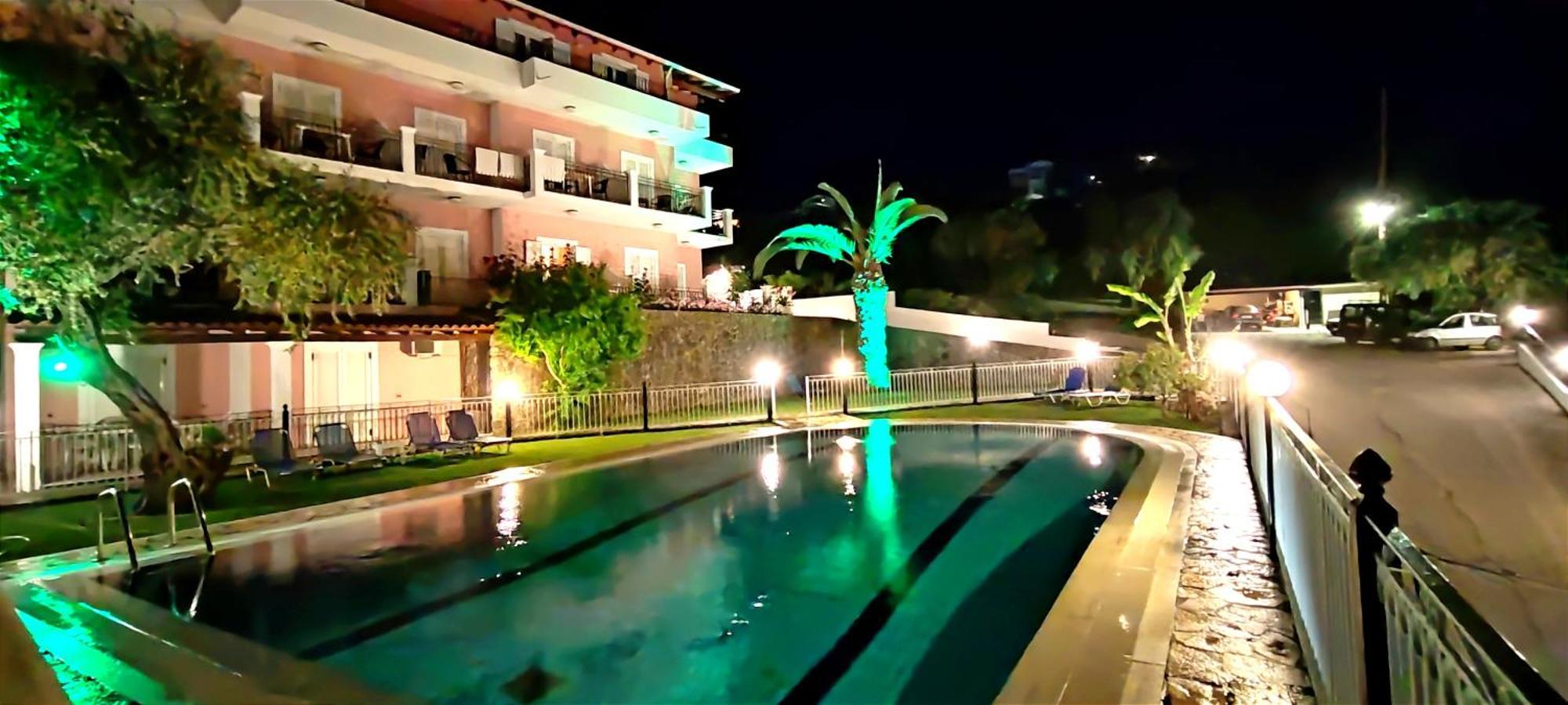 Thomas Apartments Дассия Экстерьер фото