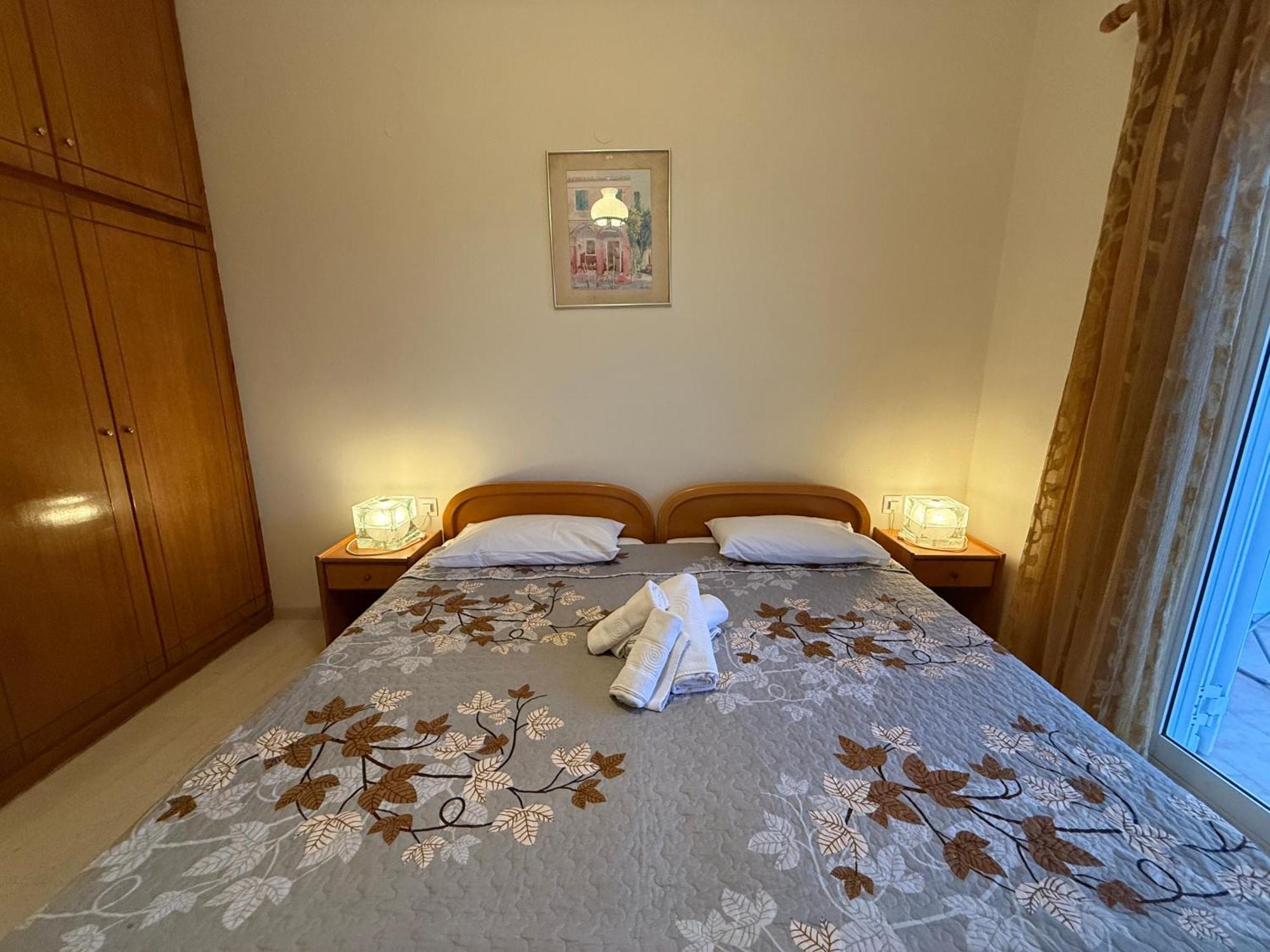 Thomas Apartments Дассия Экстерьер фото