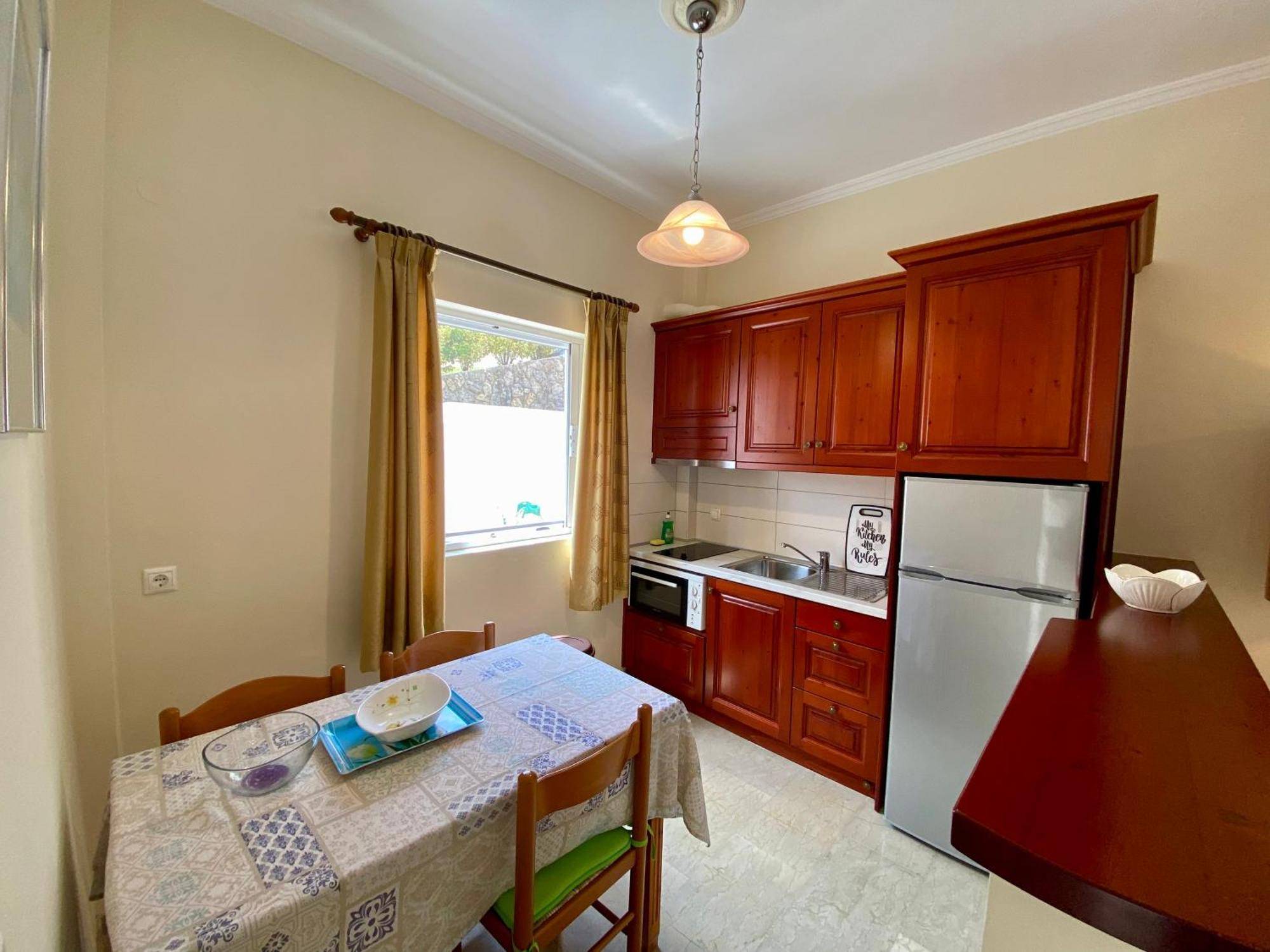 Thomas Apartments Дассия Экстерьер фото